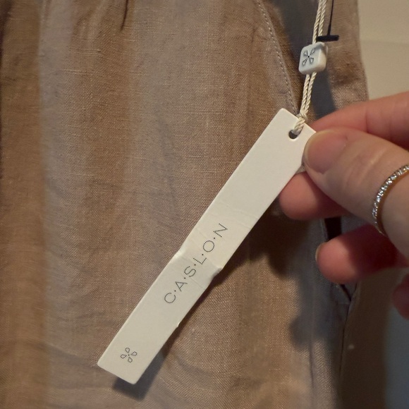 Caslon 100% Linen Cargo Pants - Picture 2 of 4